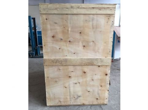 點(diǎn)擊查看詳細(xì)信息<br>標(biāo)題：三立方制氧機(jī)發(fā)貨圖 閱讀次數(shù)：3890